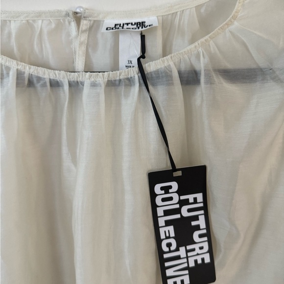 Future Collective Sheer Balloon Long Sleeve Blouse NWT Size 3X Cream Color - Picture 3 of 7